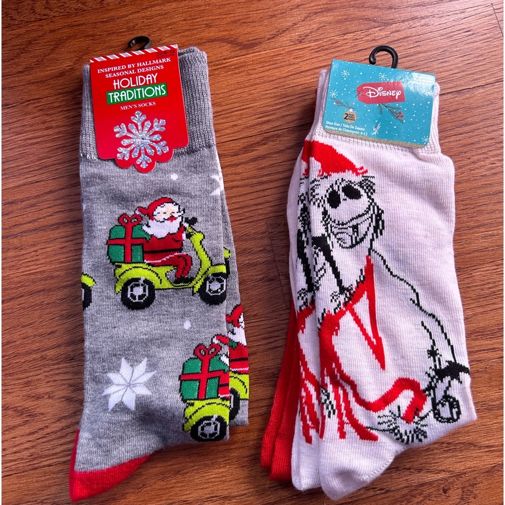 3 pairs of socks